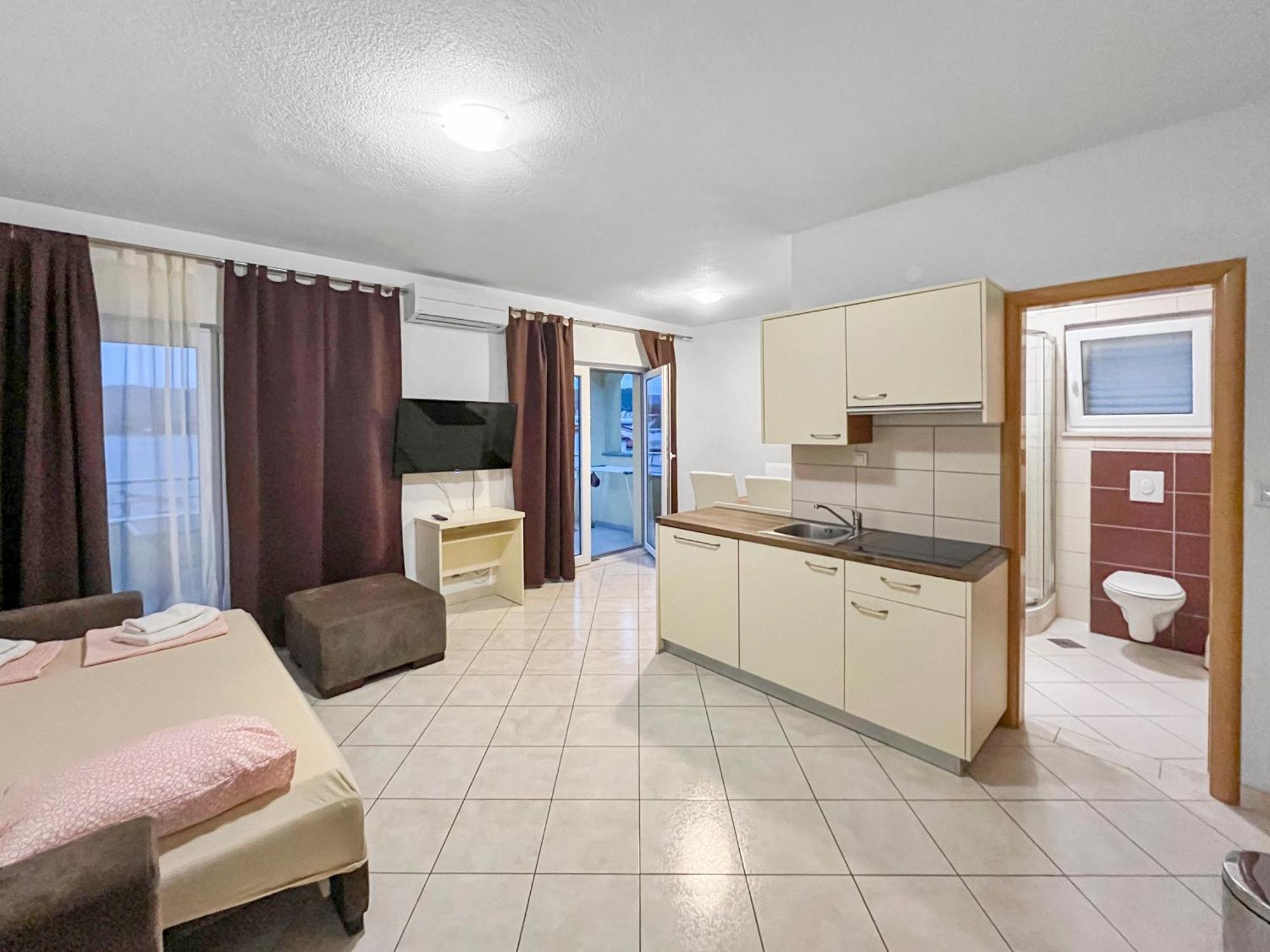 Villa Luna Trogir Exteriör bild