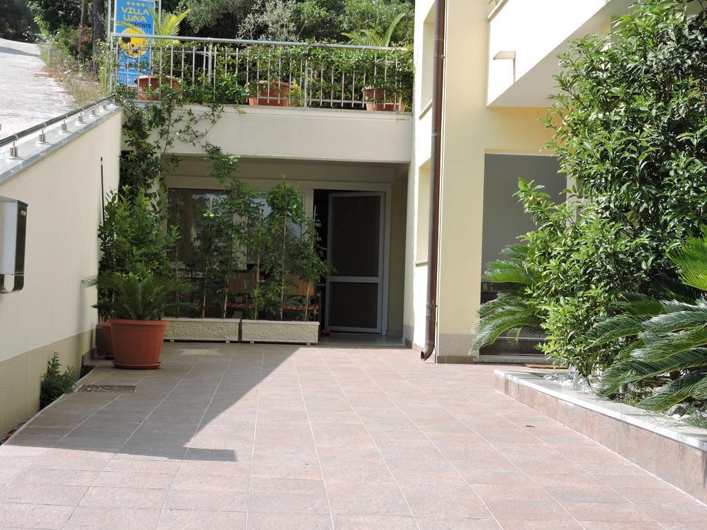 Villa Luna Trogir Exteriör bild