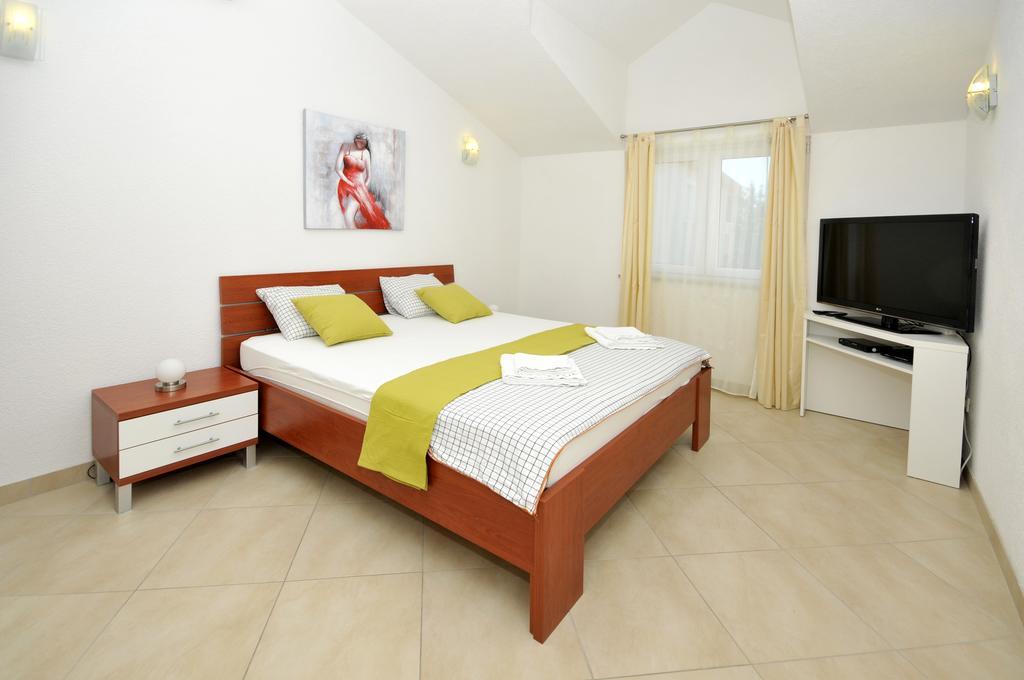 Villa Luna Trogir Exteriör bild