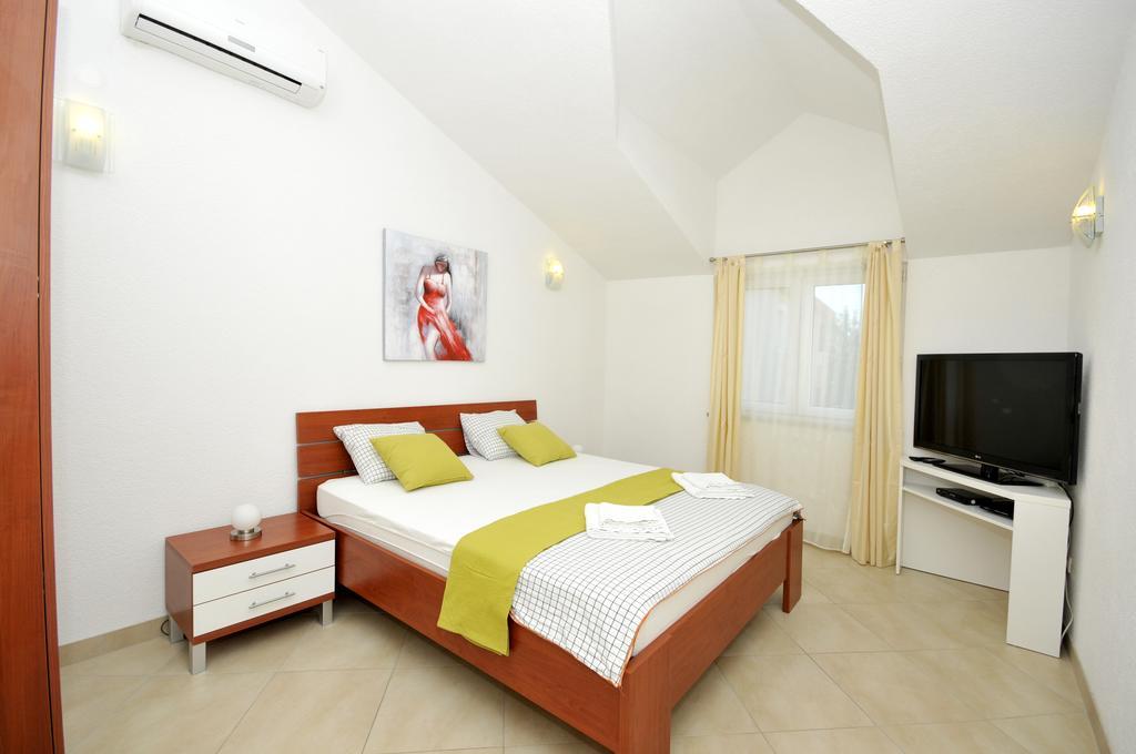 Villa Luna Trogir Exteriör bild
