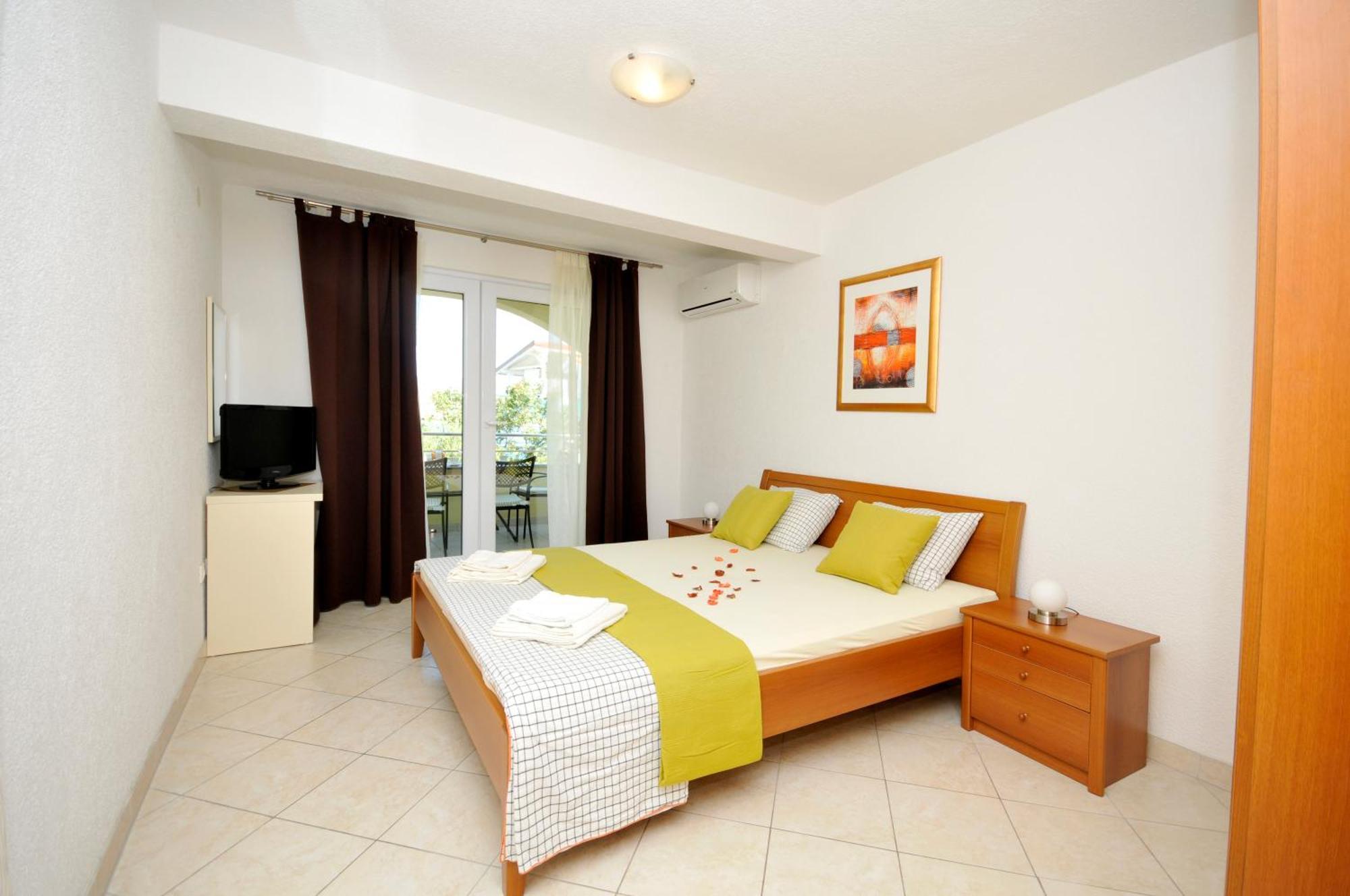 Villa Luna Trogir Exteriör bild